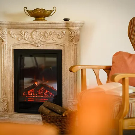 Alpengluehen شقة *